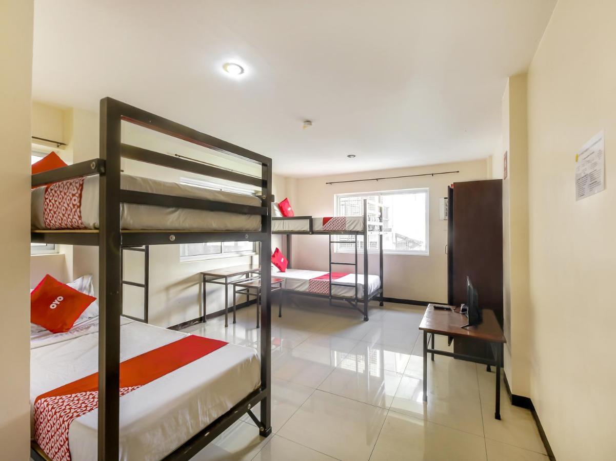 Oyo 842 City Smiles Apartelle San Juan  Exterior foto